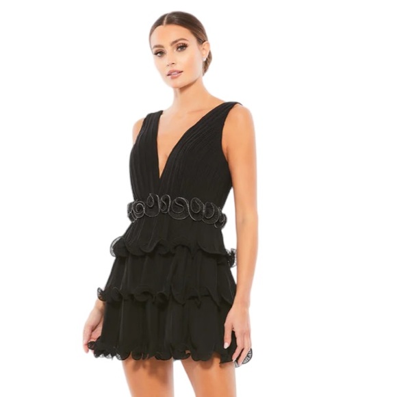 Mac Duggal Pleated Tiered Ruffle chiffon Rosette black Mini Dress size 12 - Picture 11 of 11
